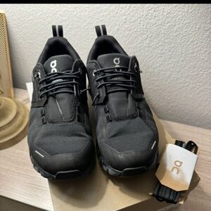 Cloud 5 waterproof all black 6.5